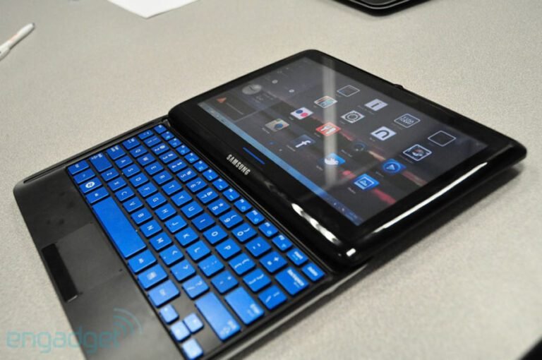 Photos du Samsung Sliding PC 7 Series 12