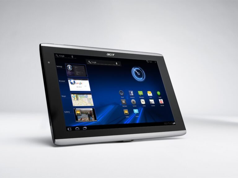 Acheter la tablette Iconia Tab A500, Amazon vous offre une pochette et le dock Acer pour 1€ de plus ! 1