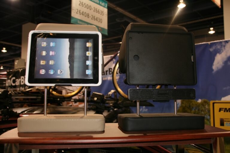 CES 2012 : Incarbite Car Mount,support voiture et speaker portable pour iPad 2 1