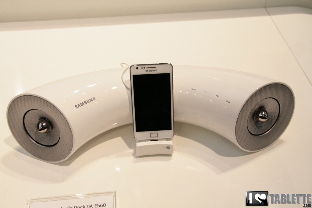 Dock Audio Samsung DA-E560 : une station d’accueil hifi pour Galaxy Note et Galaxy S