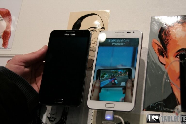 Prise en main de la Samsung Galaxy Note 5.3 en blanc au MWC  5