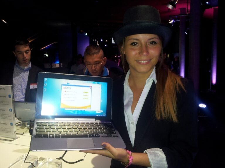 Samsung ATIV Smart PC et ATIV Smart PC Pro : deux tablettes Windows 8 avec dock clavier  2
