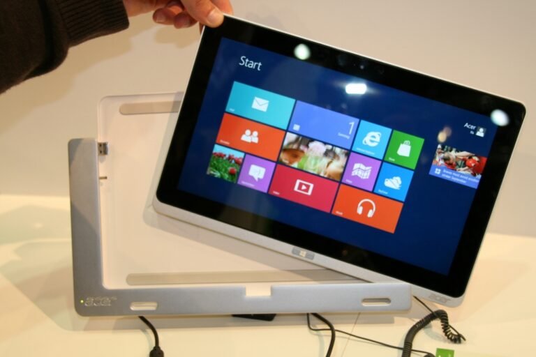 Acer Iconia Tab W700 : une tablette au design surprenant sous Windows 8 17