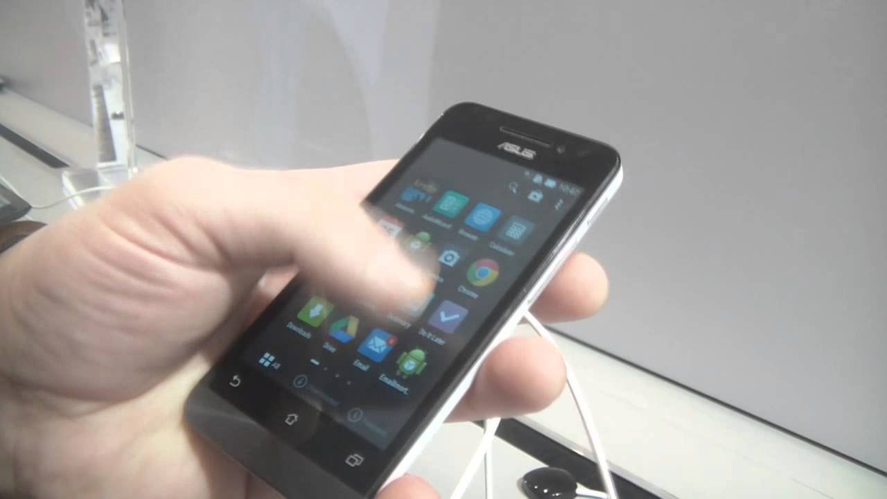 [MWC 2014] Voici le Asus PadFone Mini, un smartphone et une tablette sous Android  16