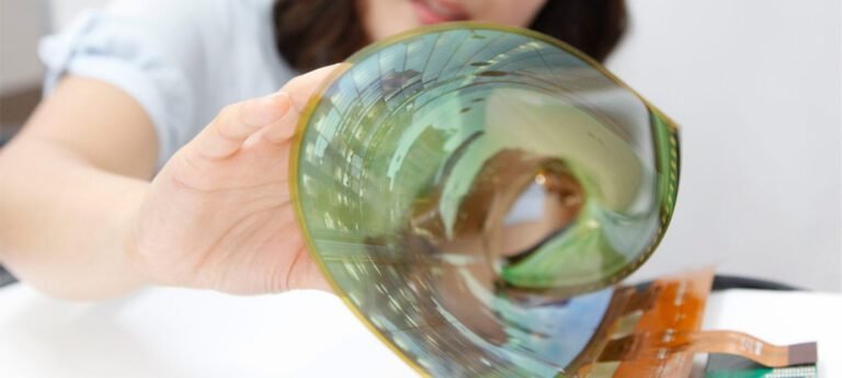 Ecran flexible et transparent : LG dévoile deux prototypes en photo et en vidéo