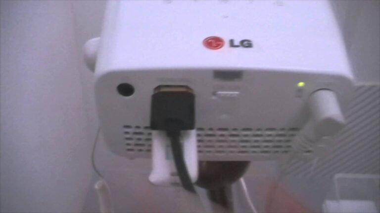 Prise en main du mini vidéoprojecteur HD LG Minibeam PH300  2