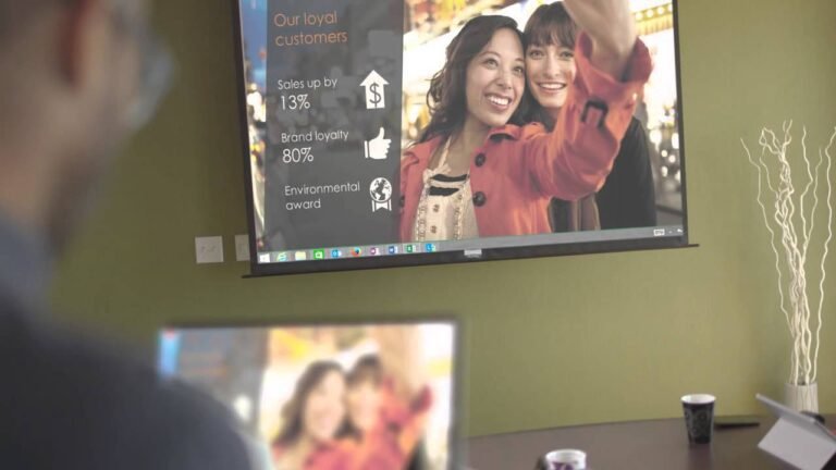 Microsoft présente le Wireless Display Adapter, un concurrent direct au Google Chromecast 1
