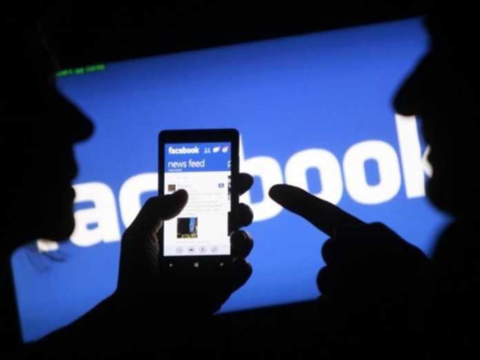 Facebook lance son réseau social d’entreprise Facebook at Work 3