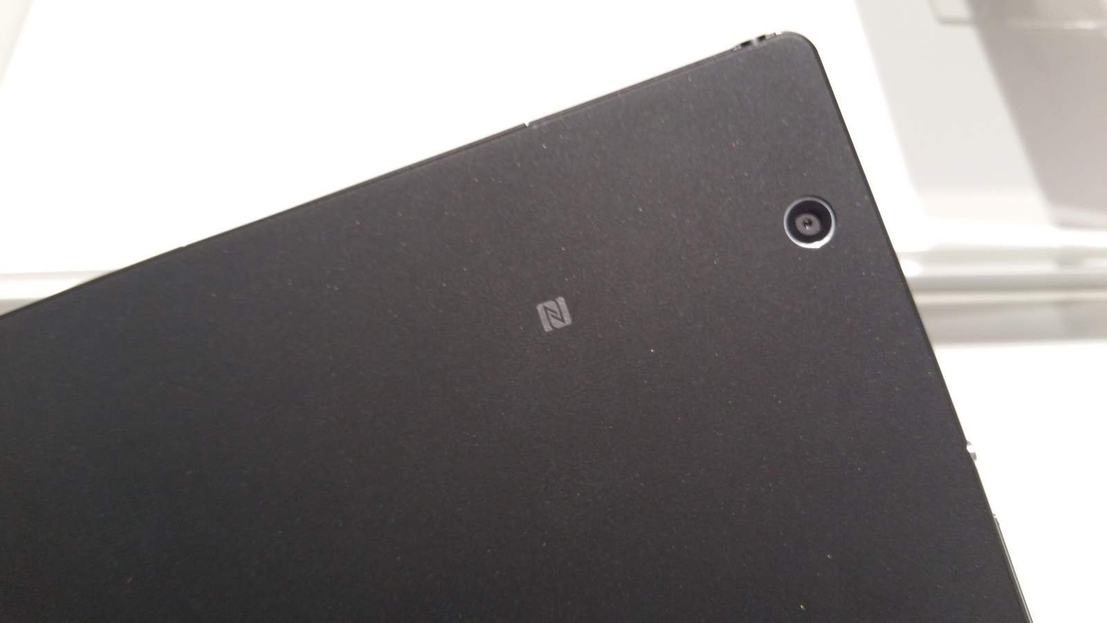 [MWC 2015] Sony dévoile la tablette Xperia Z4 13