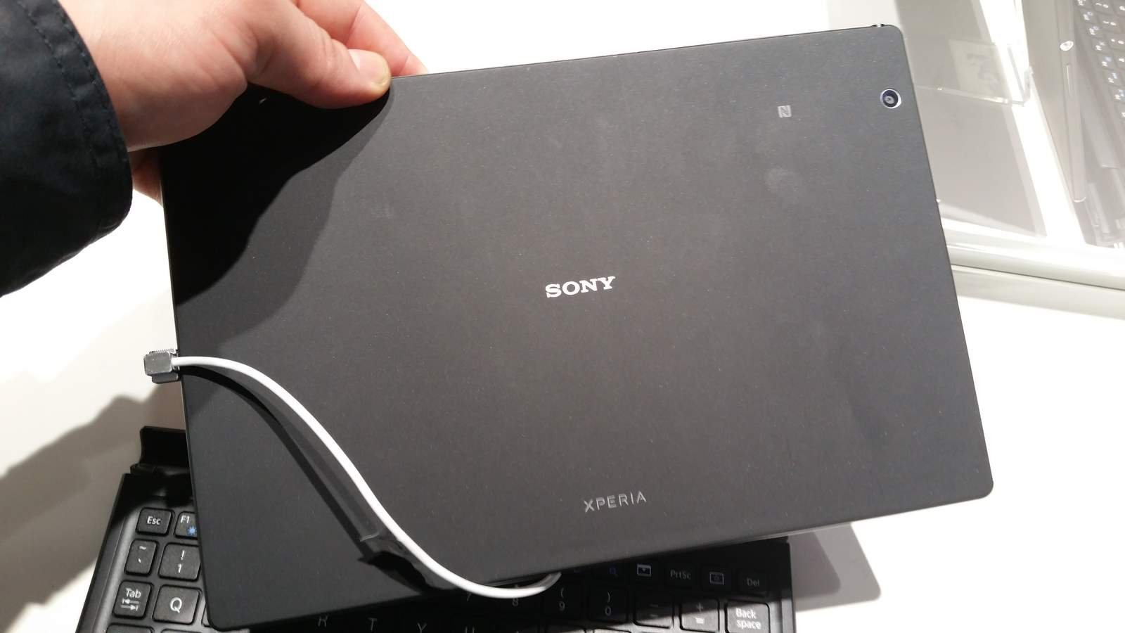 [MWC 2015] Sony dévoile la tablette Xperia Z4 18