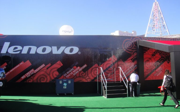Lenovo France s&rsquo;amuse auprès d&rsquo;Archos concernant son PC Flip