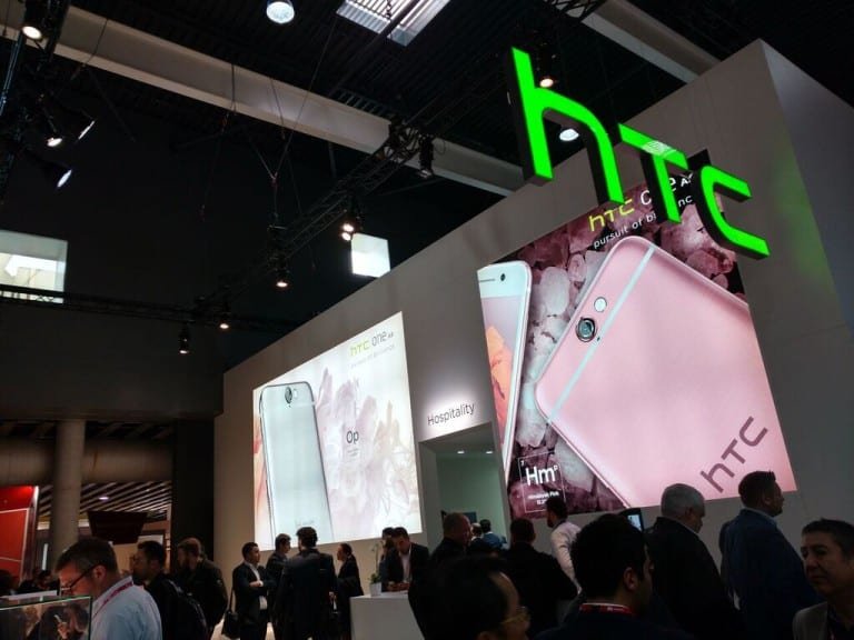 [MWC 2016] HTC : nouvelle gamme Desire, le HTC One X9 et quelques infos sur le HTC Vive