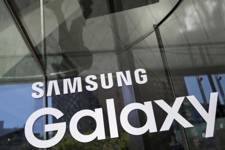 Samsung : un brevet vient d’être révélé à propos de ses fameux écrans pliables prévus pour 2017
